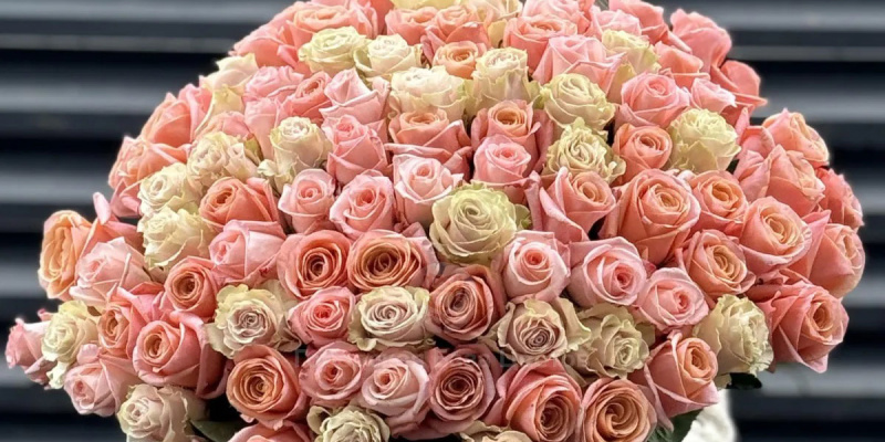 Как продлить жизнь розам в вазе