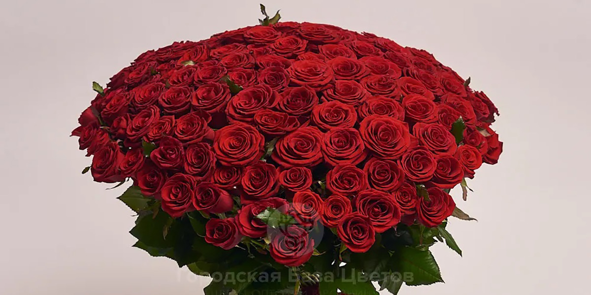 Букет роз для любимой девушки Букет роз для любимой девушки