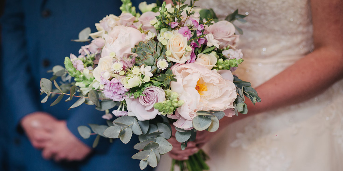 Как подобрать идеально подходящий букет невесты Как подобрать идеально подходящий букет невесты