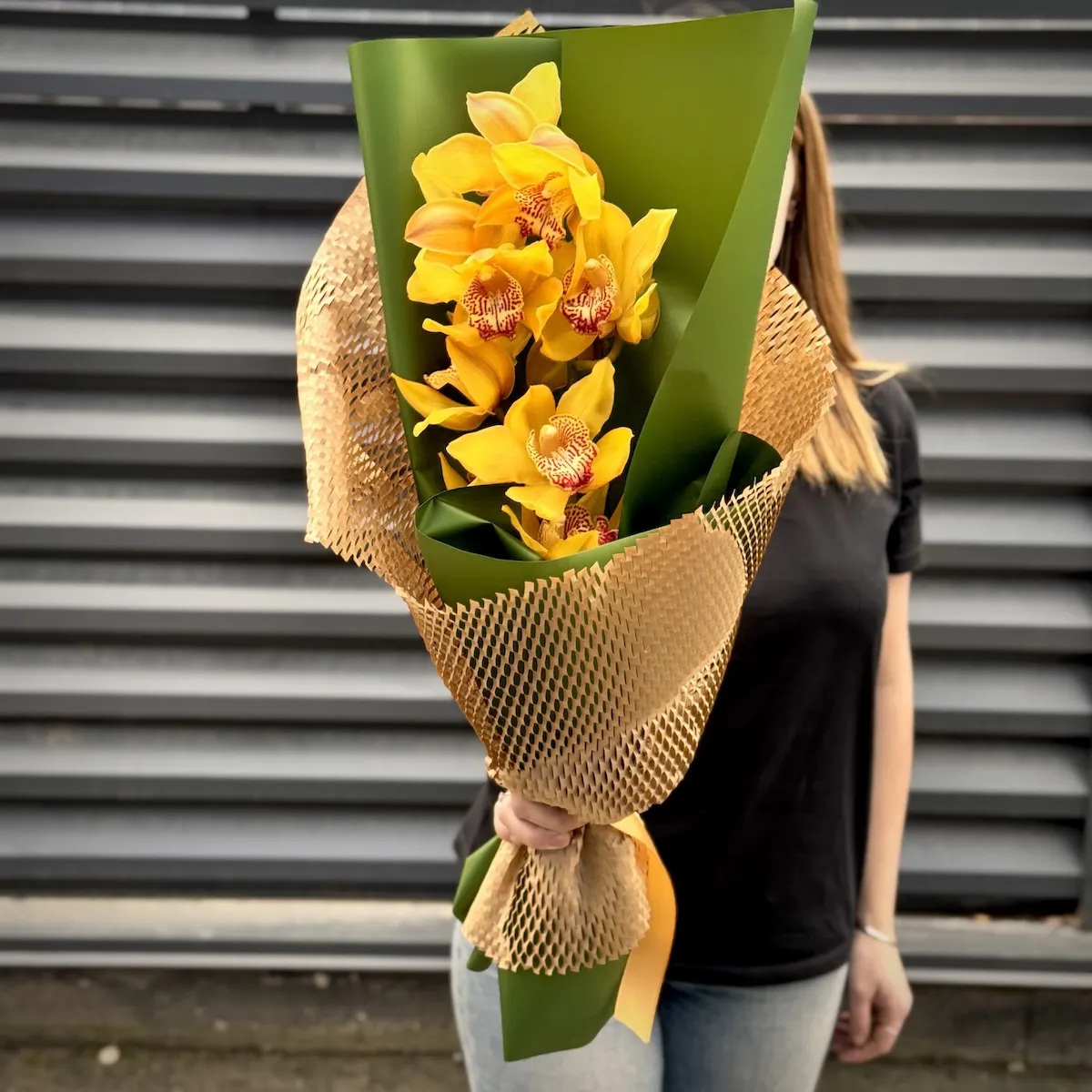 Букет из орхидей