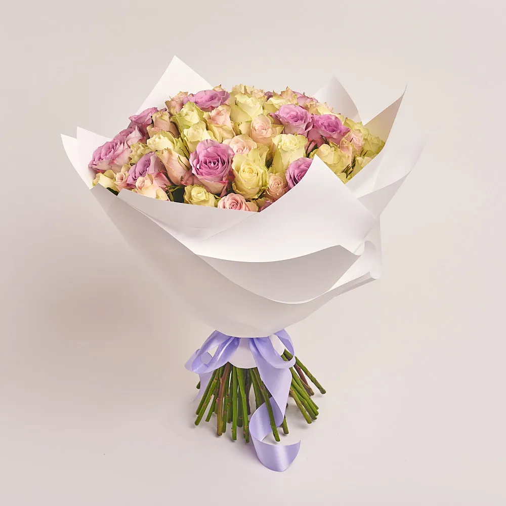 Букет из 51 нежной розы микс (50 см)