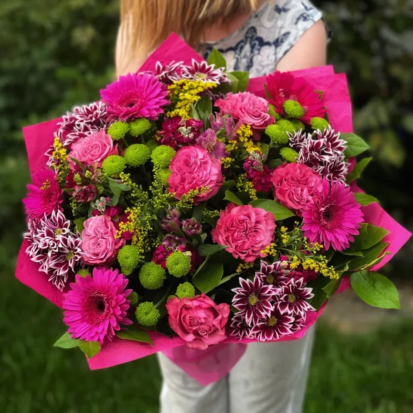 Букет из хризантем, роз и гербер