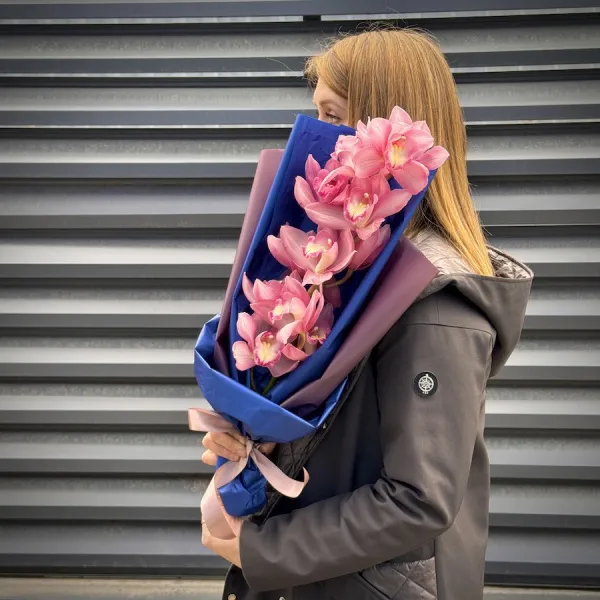 Букет из орхидей