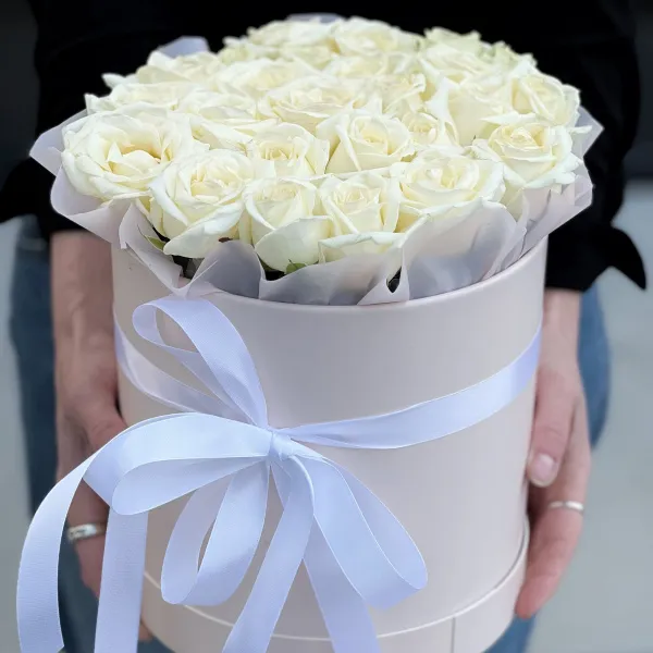 31 белая роза (40 см)