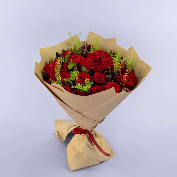 Букет из 35 красных роз (50 см)