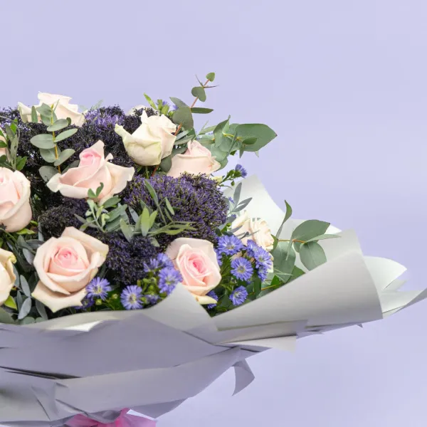 Букет из нежных розовых роз