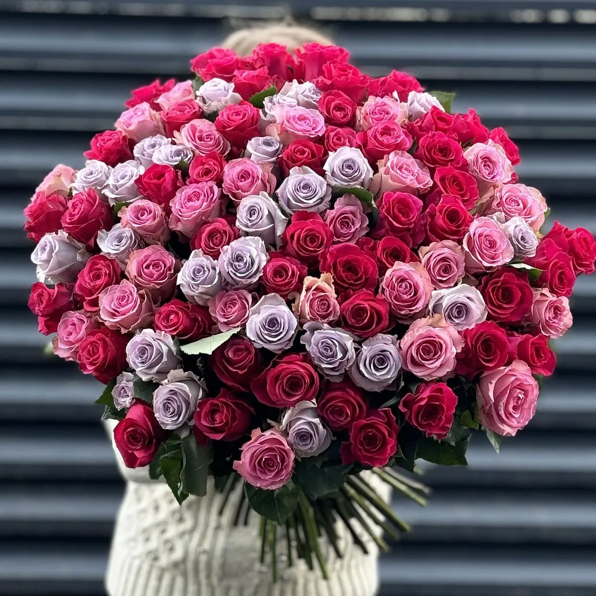 Букет 301 микс роз эквадор (60см)