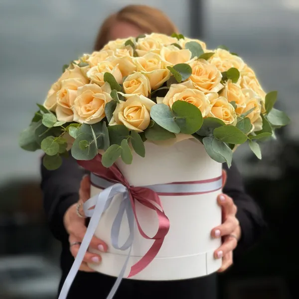 Розы (50 см) в коробке