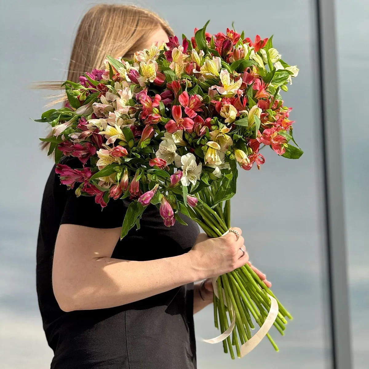 21 альстромерия