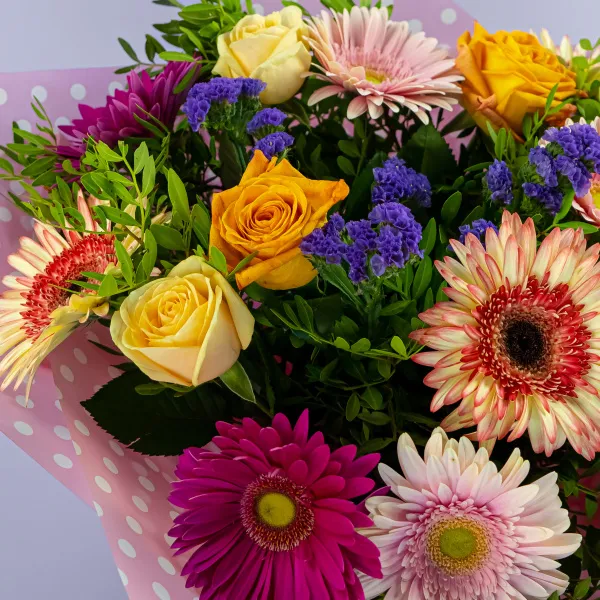 Букет из гербер микс и роз микс