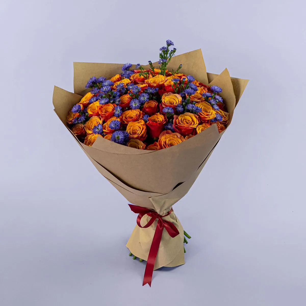 Букет из 45 красно-оранжевых роз