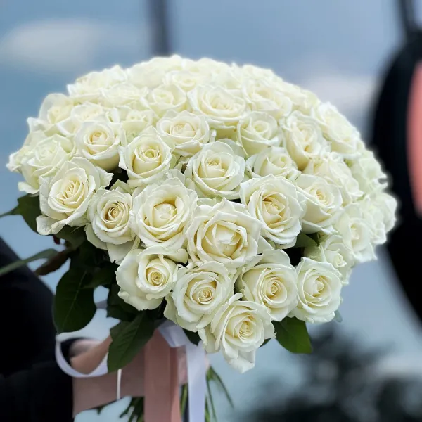 31 белая роза (50 см)