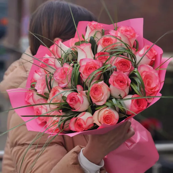 25 роз (50 см)