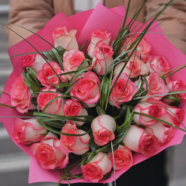 25 роз (50 см)