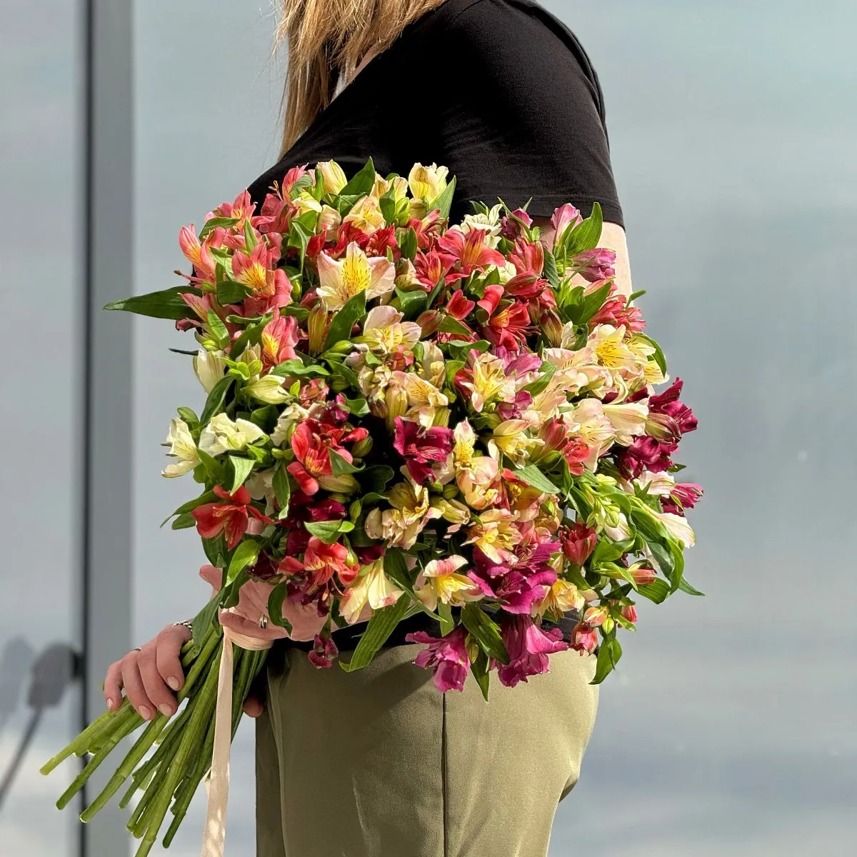 21 альстромерия