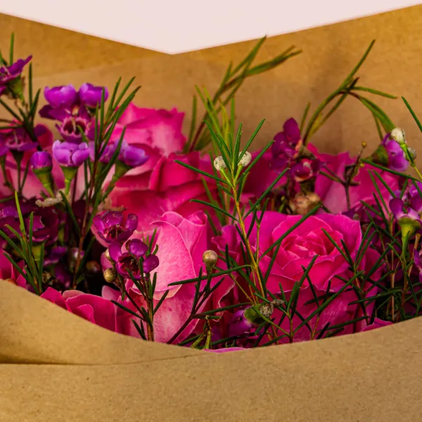 Букет из розовых роз (50 см)