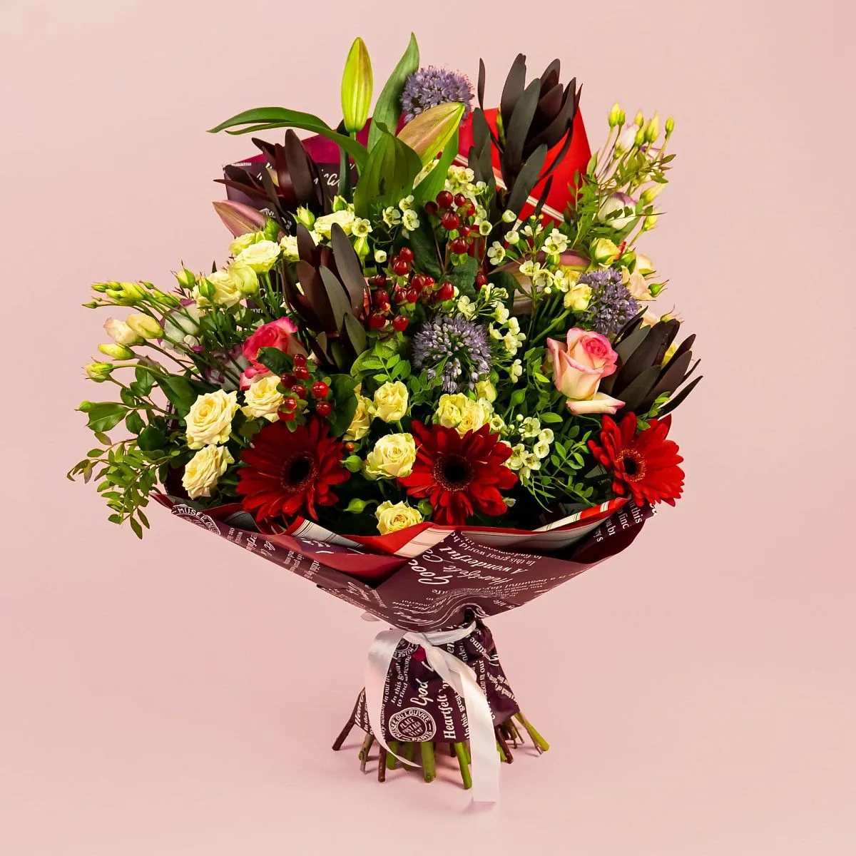 Букет из эустом, гербер и роз микс