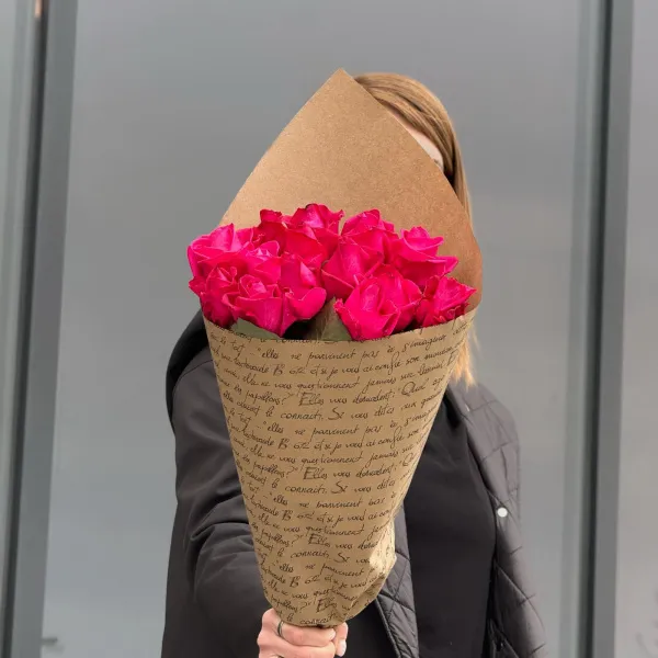 Букет из 15 малиновых роз (70 см)