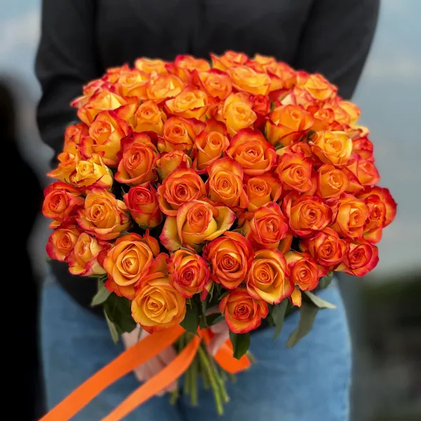 45 оранжевых роз (35 см)
