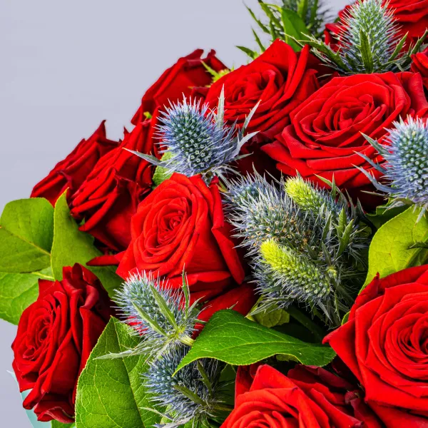 35 роз и эрингиумы