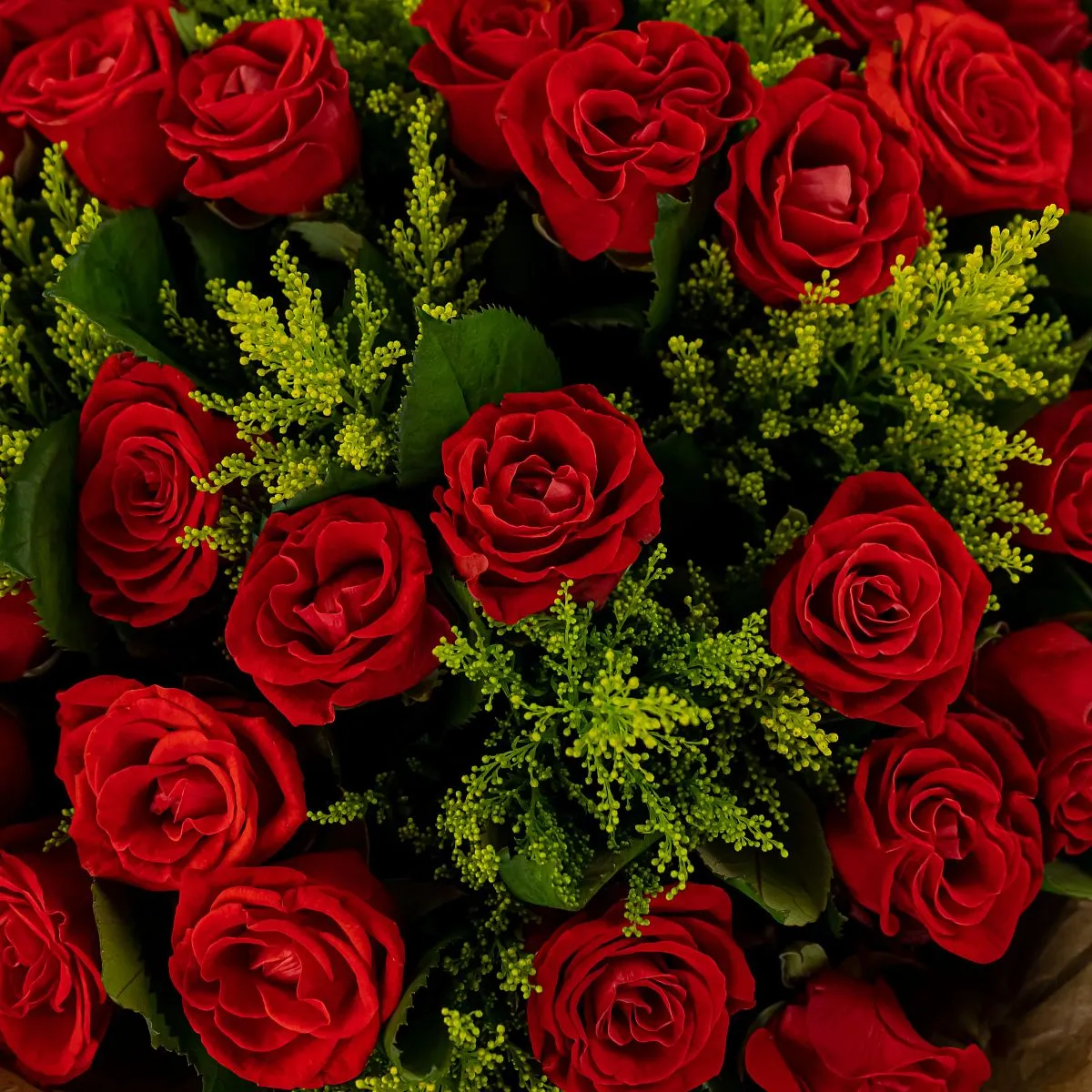 Букет из 29 красных роз