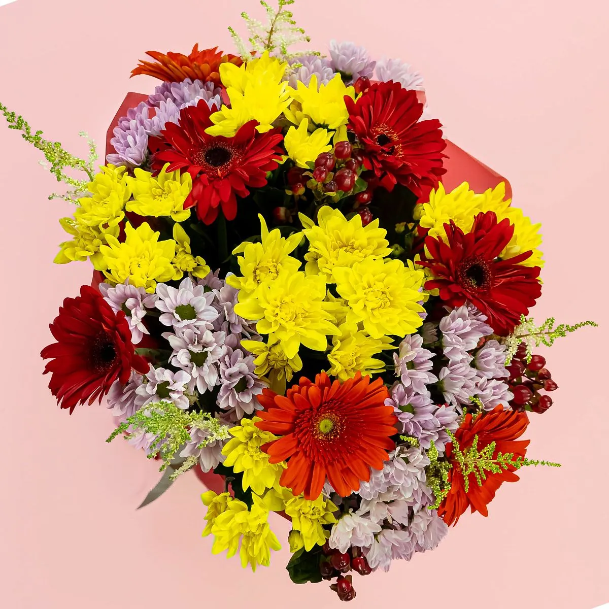 Букет из хризантем микс и 7 гербер