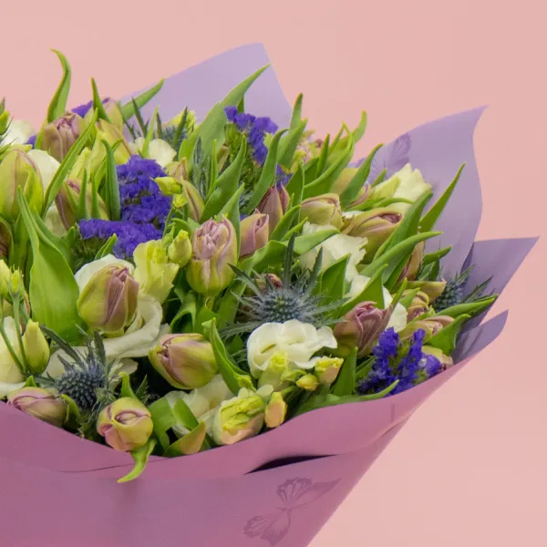 49 тюльпанов и эустомы