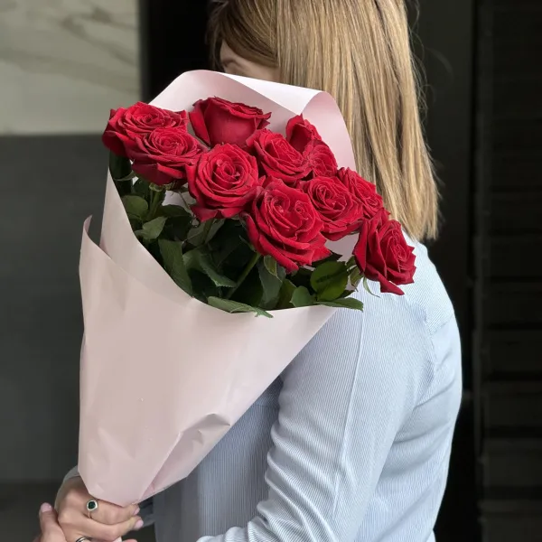Букет из 11 красных роз (70 см)