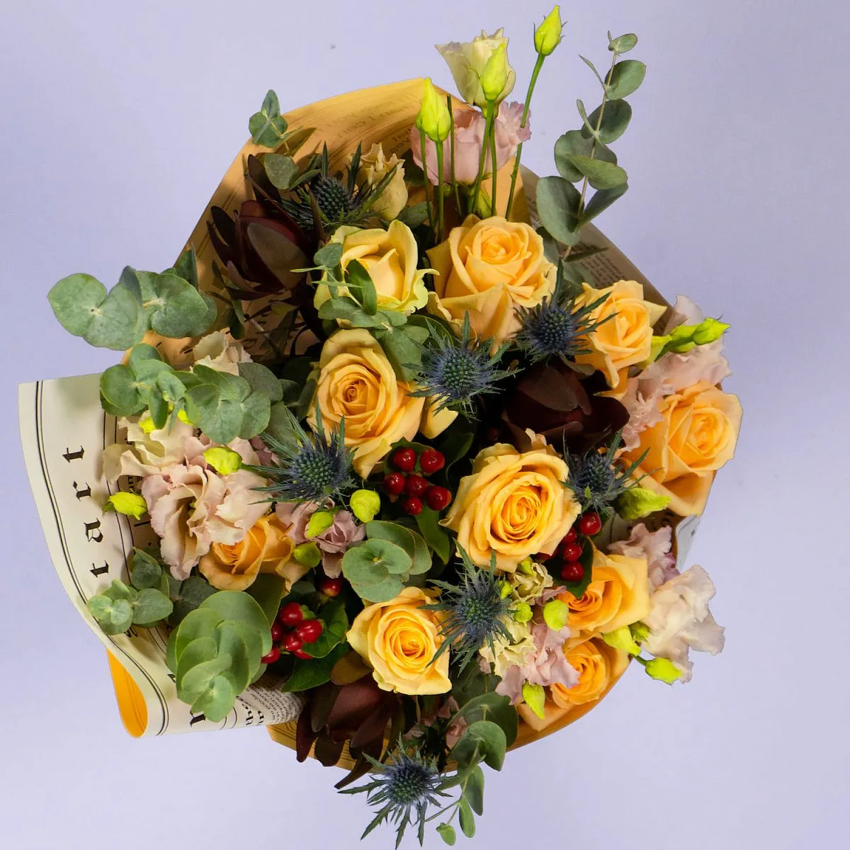 Букет из эустом и эрингиумов