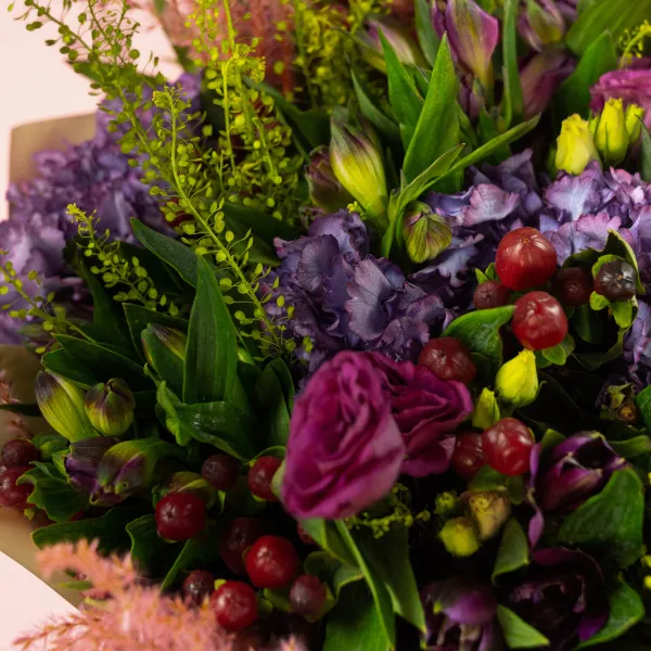 Букет из альстромерий, гортензий, эустом