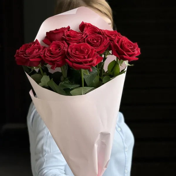 Букет из 11 красных роз (70 см)