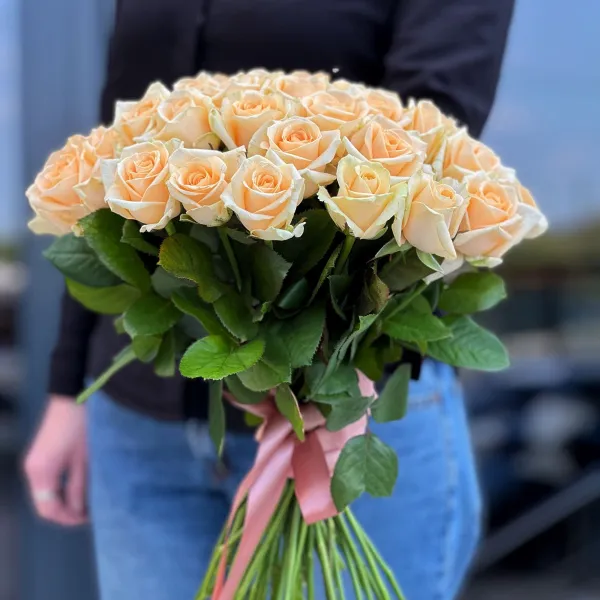 31 кремовая роза (50 см)