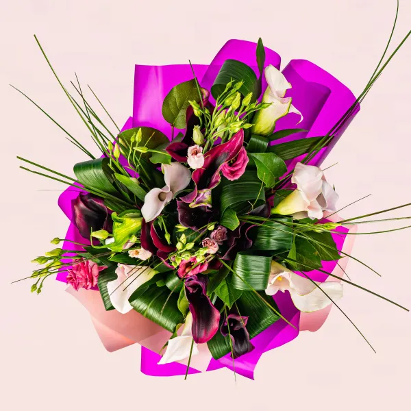 Букет из калл и эустом