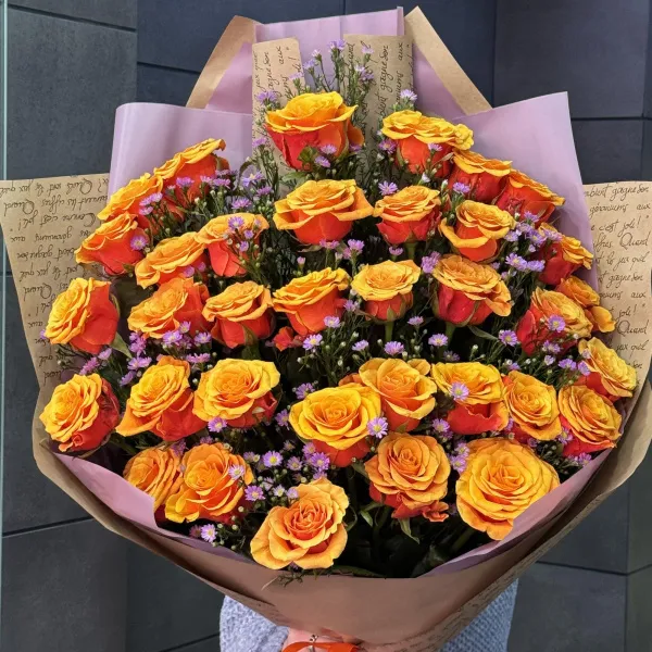 Букет из роз (70 см) и астер