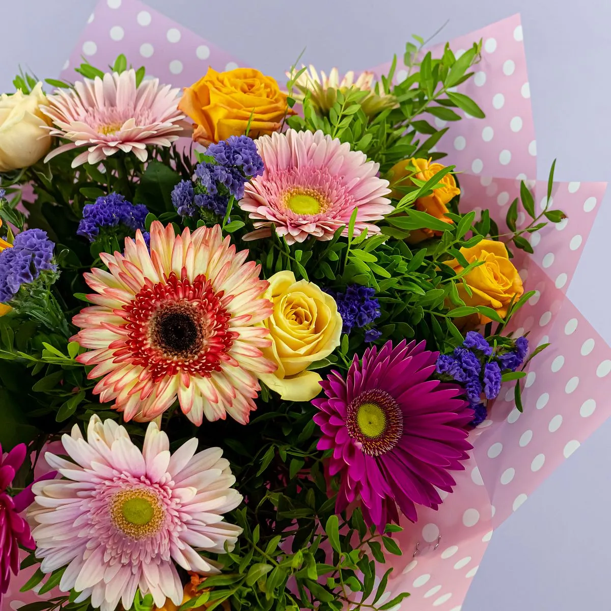 Букет из гербер микс и роз микс