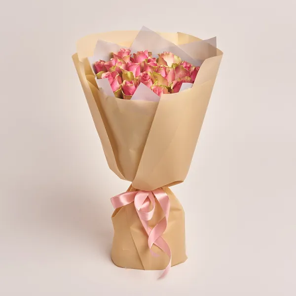 15 розово-зеленых роз (50 см)