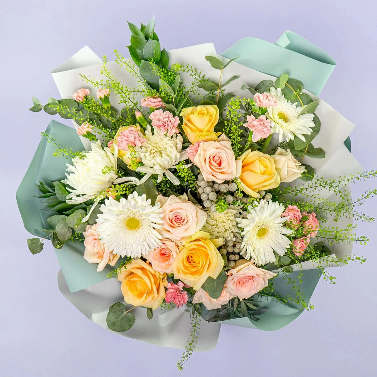Букет из роз микс, гербер и гвоздик