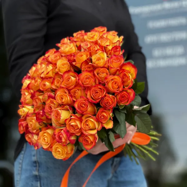 45 оранжевых роз (35 см)