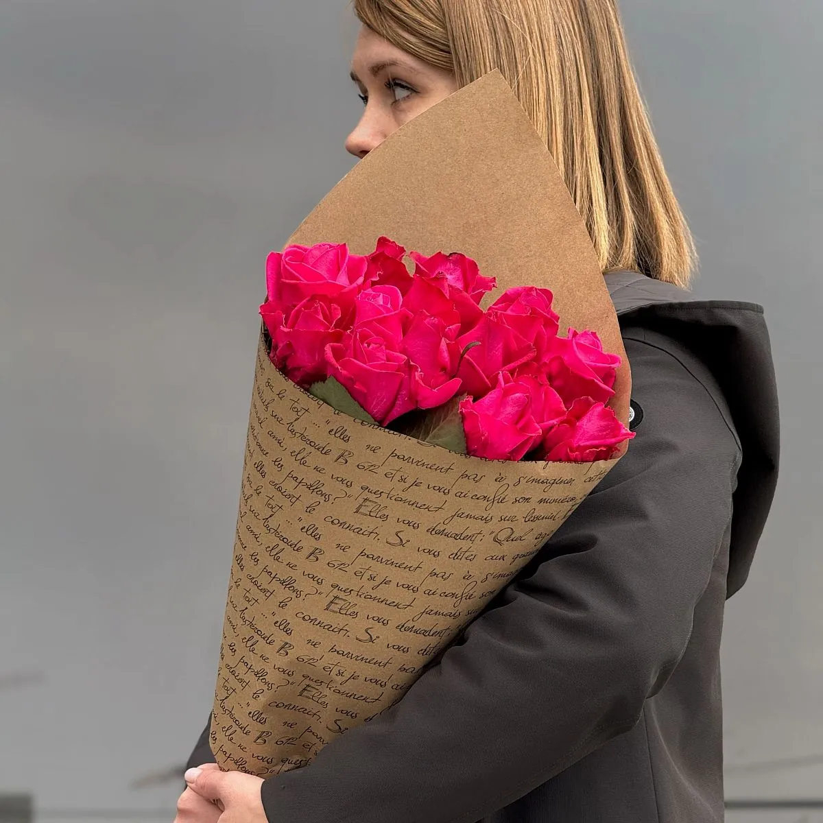 Букет из 15 малиновых роз (70 см)