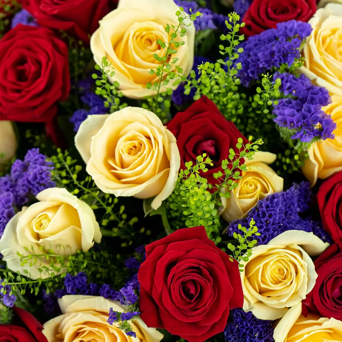 Букет из 35 роз микс