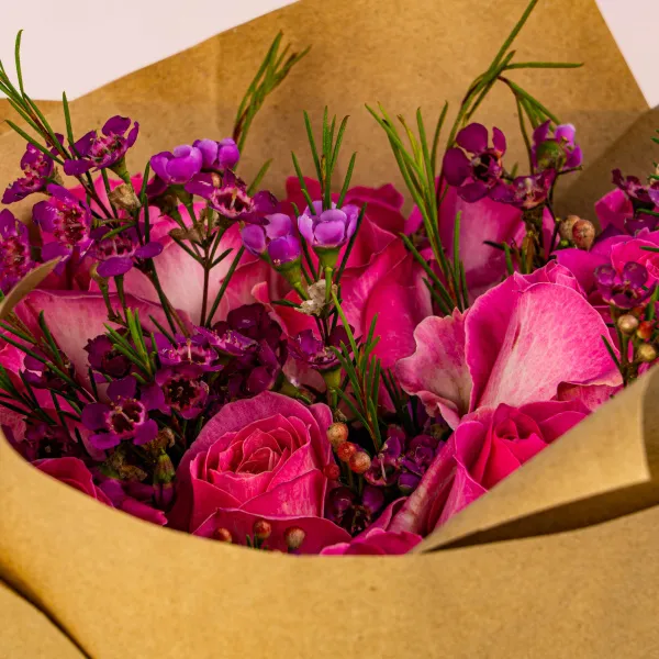 Букет из розовых роз (50 см)