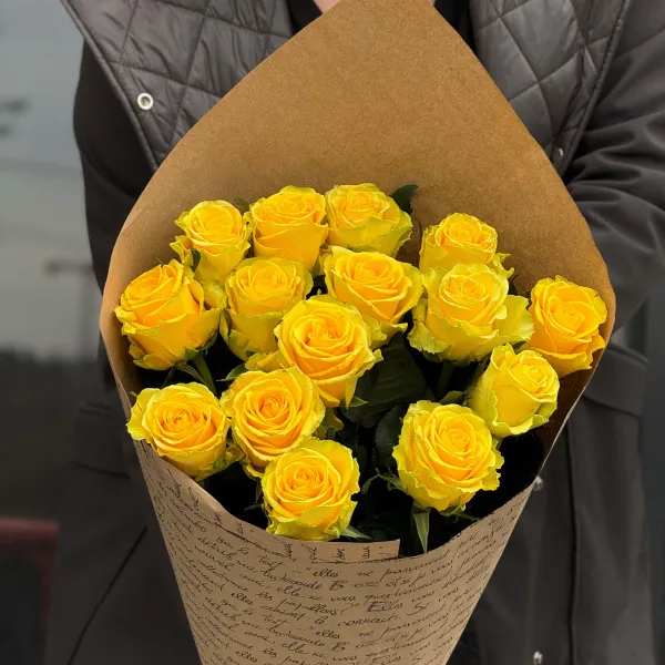 Букет из 15 жёлтых роз (60 см)
