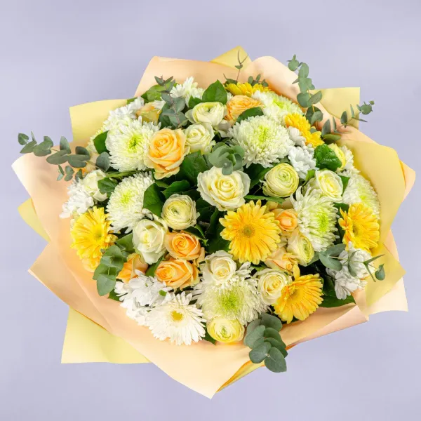 Букет из роз, хризантем микс и гербер